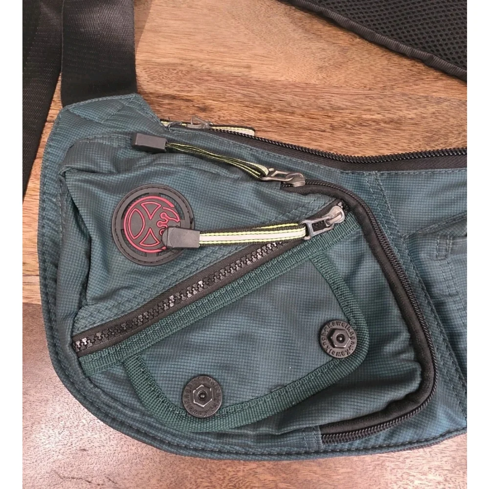 NICGID Sling Bag Chest Shoulder Backpack Crossbody Bags Casual Dark Green Teal